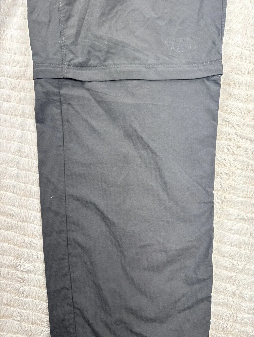 North Face Men 38x30 Gray Gorpcore Paramount Trail Convertible Pant Short Hiking